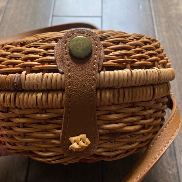 Straw Studios Rattan Crossbody Bag. Brown colour. - Picture 7 of 7